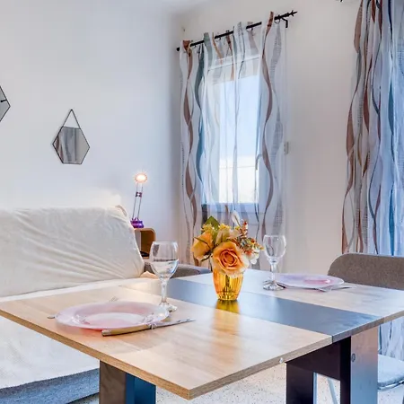 Apartment L'amar-et-lys *